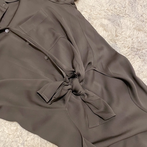 [Like New] Theory Silk Tie Waist Blouse M - Picture 3 of 5
